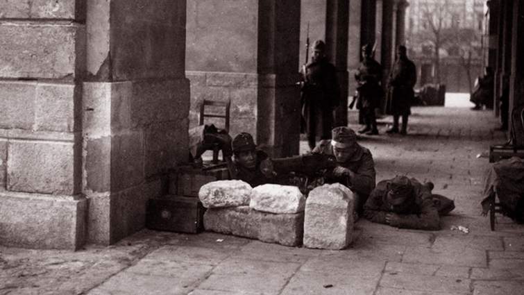 Який пам'ятник потрібен Львову до 100-річчя польсько-української війни