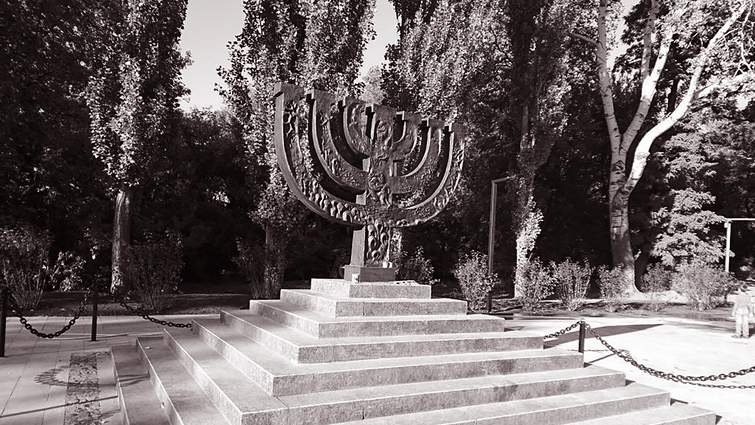 Право оплакувати