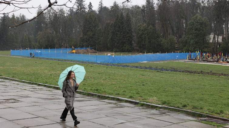 Що відбувається на Марсовому полі