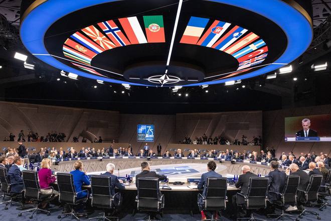 Підвісний міст НАТО