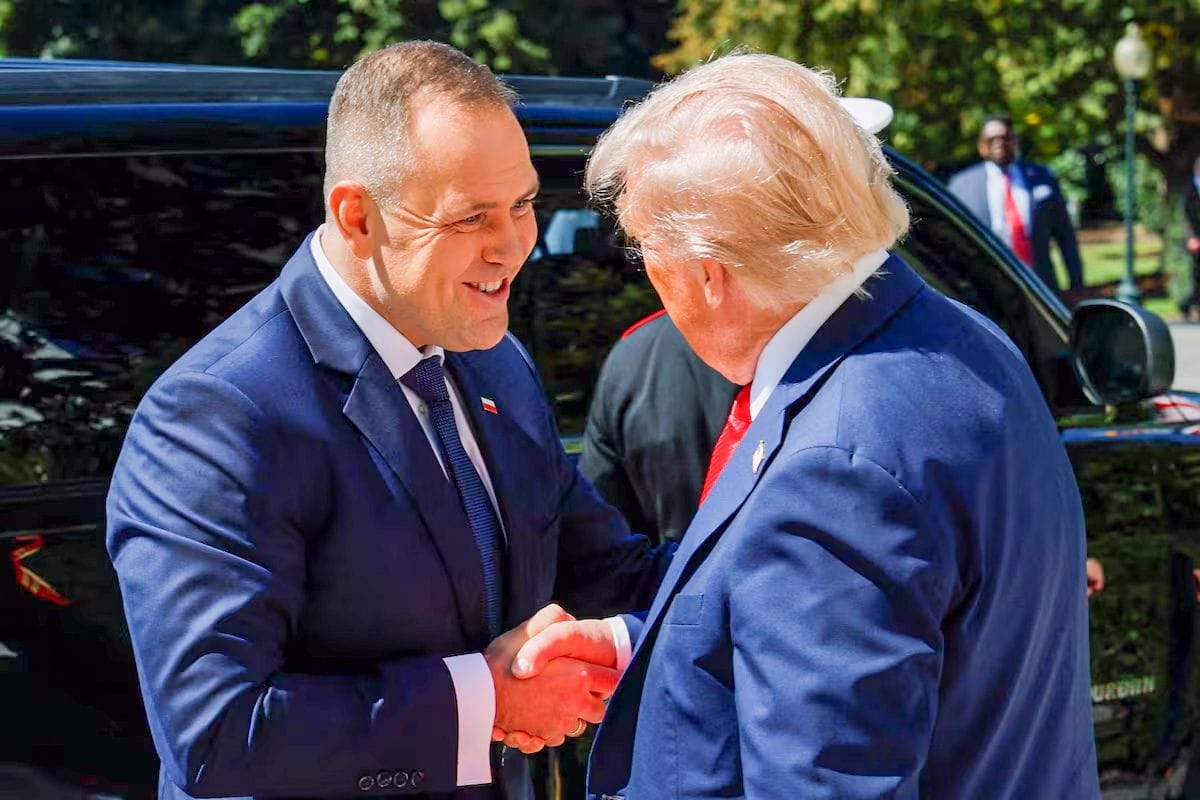 Чи стане президент Навроцький диверсантом Дональда Трампа?